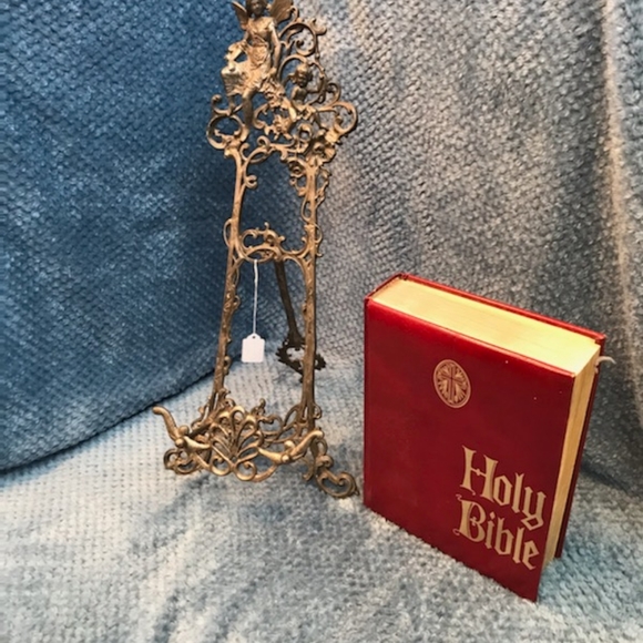 Bible stand - Picture 2 of 3